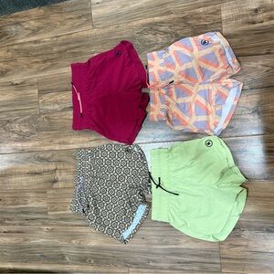 Backcountry shorts bundle size small new